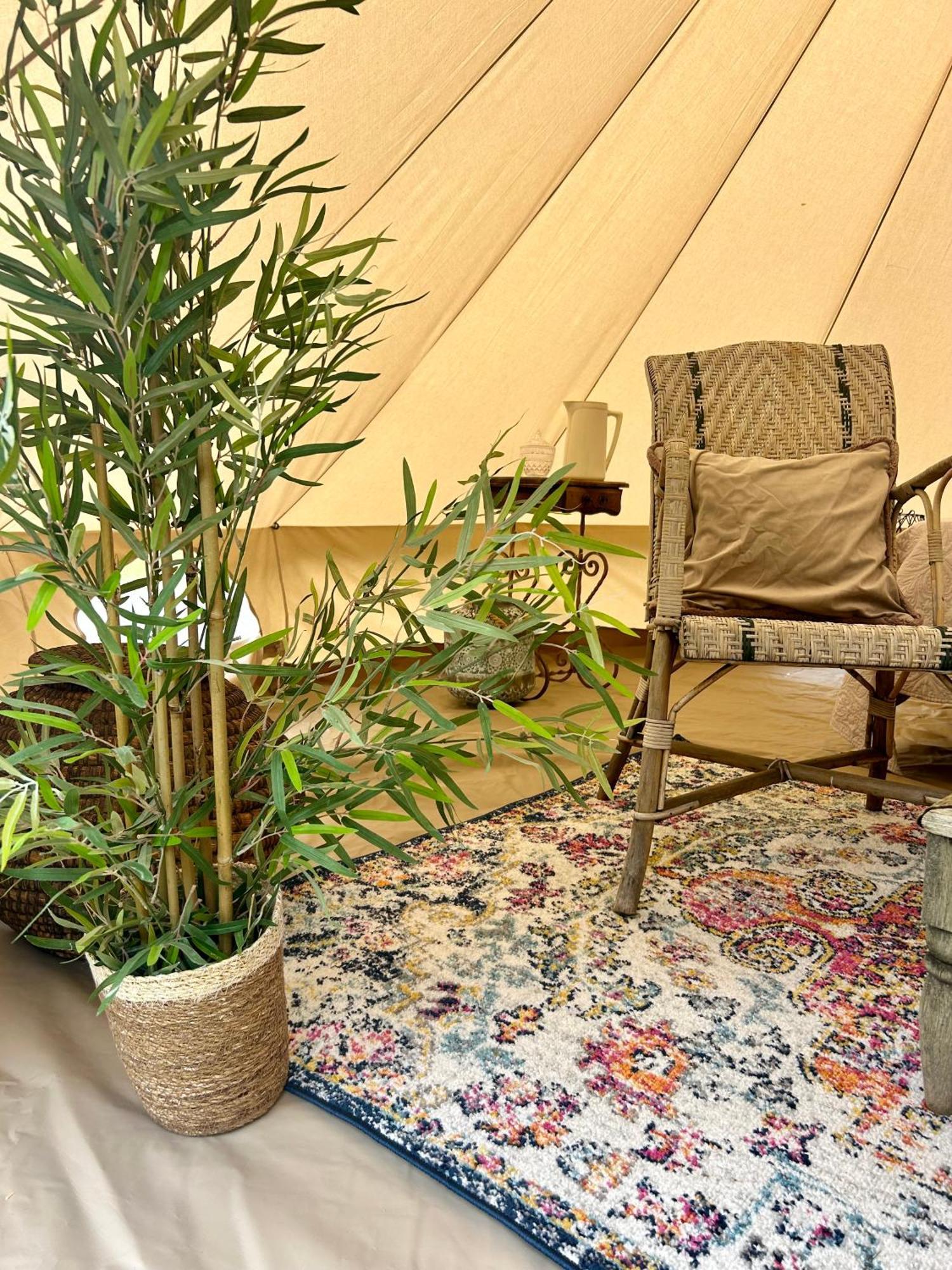 Chambre Au Jardin Tente De Charme Eguzon-Chantome Dış mekan fotoğraf